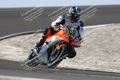 media/Nov-01-2025-TrackDaz (Sat) [[2b4d5192bc]]/B Group/1220pm (Turn 2 Outside)/